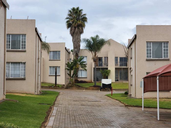 Property #2239517, Apartment for sale in Garsfontein