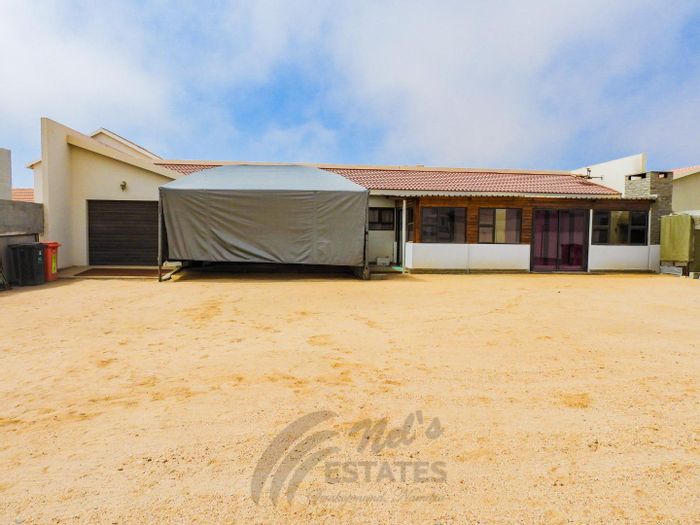 Property #2246406, House for sale in Swakopmund Ext 15