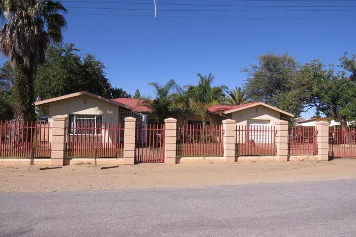 Property #1436103, House for sale in Okahandja Central