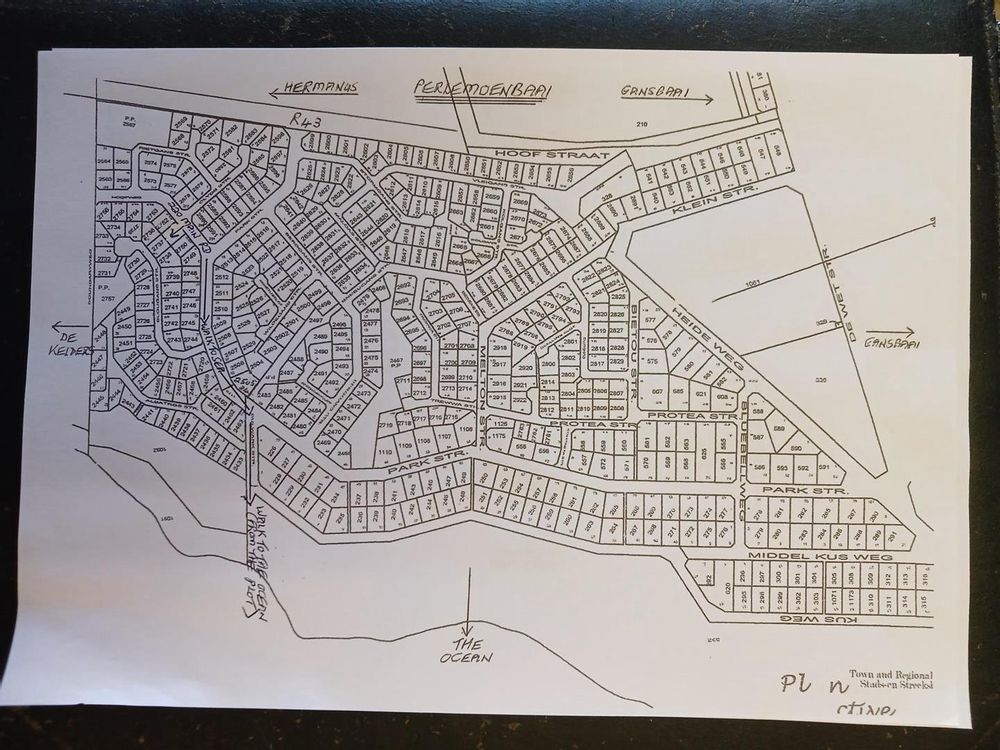 MAP of Perlemoenbaai - reflecting location of the Plot. Also indicates (my means of arrows) how to walk to the Sea.