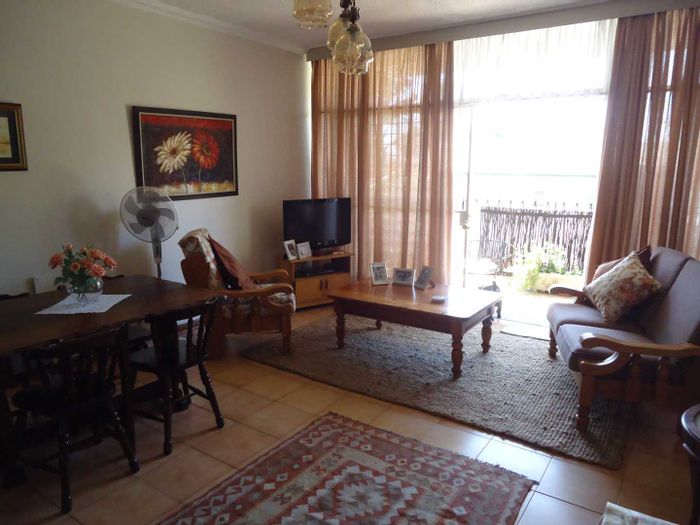 2.5-Bedroom Apartment For Sale in Villieria with balcony, pet-friendly, secure parking.