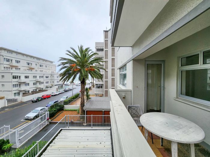 Property #2156079, Apartment pending sale in Sea Point