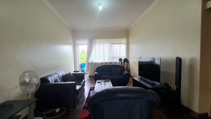 For Sale: Apartment in Port Elizabeth Central with secure parking and CCTV.