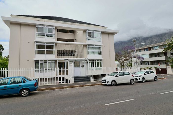 Property #2002028, Apartment sold in Tamboerskloof