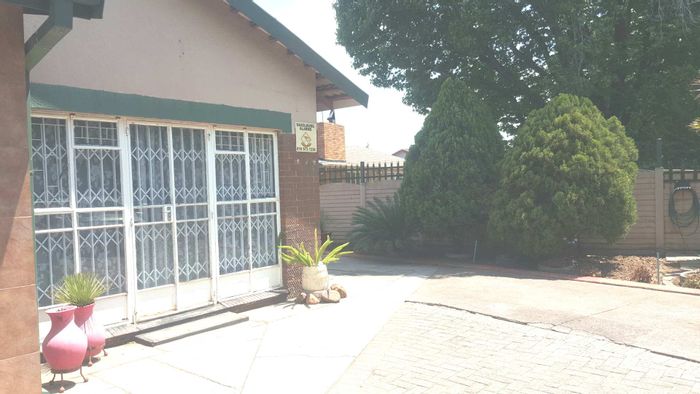 Property #2200315, House for sale in Sasolburg