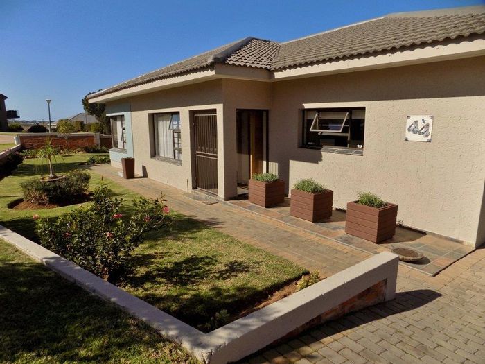 For Sale: House in Monte Christo with inverter, braai areas, and double garage.