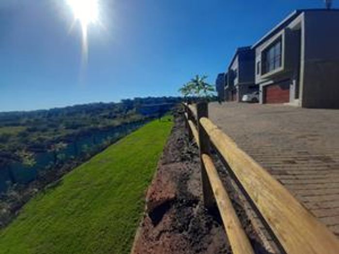 Property #2462642, Townhouse Rental Monthly in Palm Lakes Estates