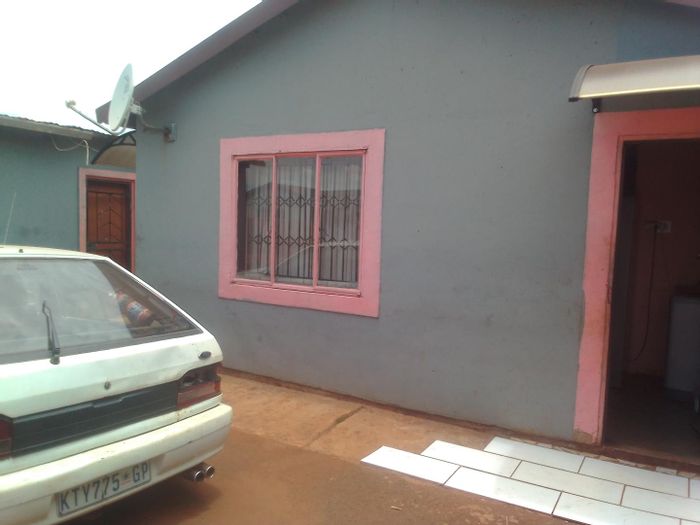 Property #2151885, House for sale in Katlehong South