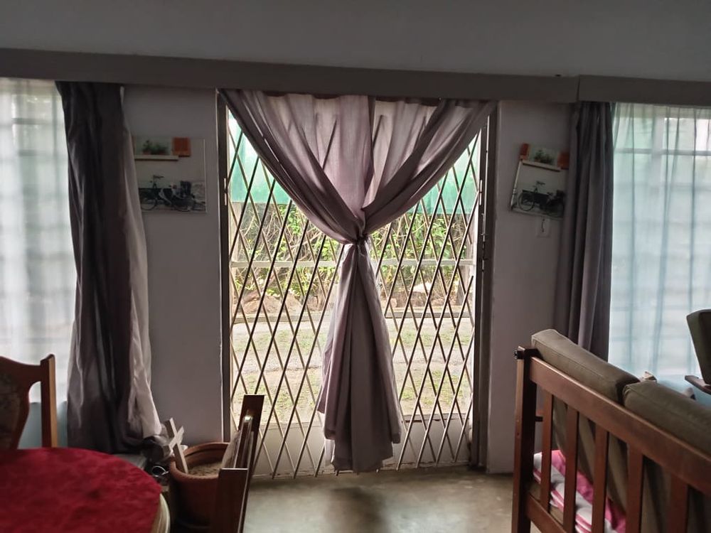 Flat Lounge & Dinning Room