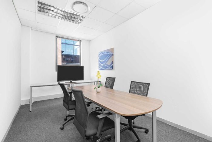 Office to Rent in Johannesburg Central: 20 sqm private space, shared amenities, flexible options.