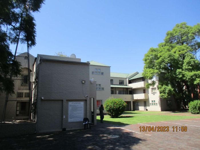 Property #2220772, Apartment rental monthly in Hatfield