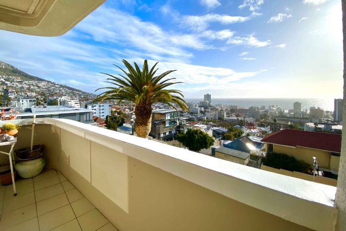 Property #2166147, Apartment for sale in Sea Point