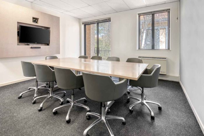 Office to Rent in Johannesburg Central: 40 sqm private space, flexible terms, shared amenities.