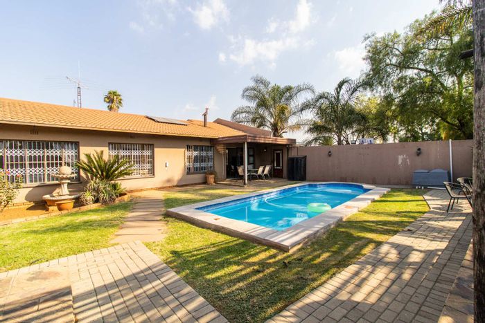 Verwoerdpark Gem with Pool & Entertainment Area | 3 Bed House For Sale