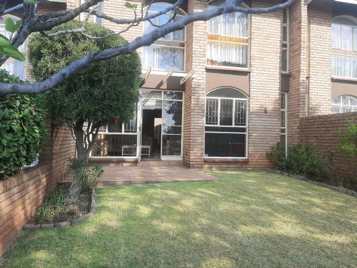 Property #2198580, Townhouse for sale in Parkrand