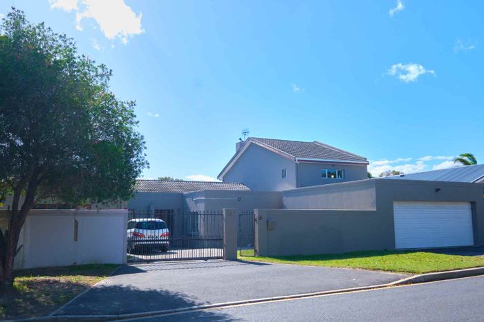 Property #2148764, House for sale in Flamingo Vlei