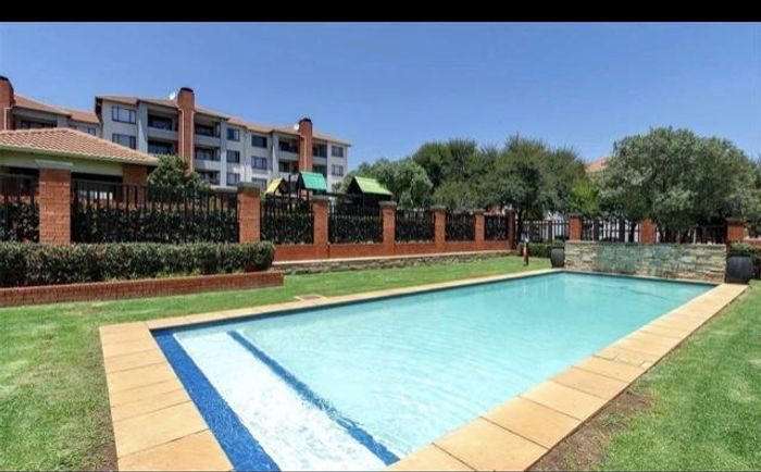 Property #2220978, Apartment rental monthly in Greenstone Hill Central