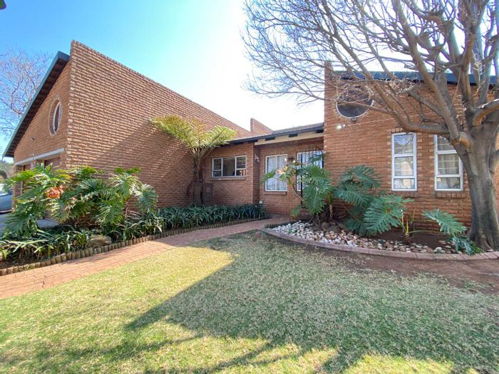 Property #2176418, House for sale in Glenvista