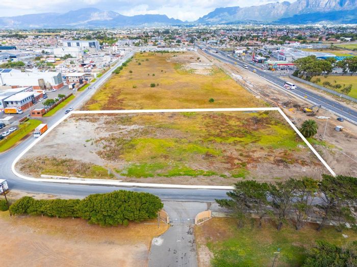 Prime Vacant Land in Wetton: 7,107 sqm Near Amenities and Transport!