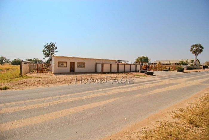 Industrial Property For Sale in Otjiwarongo Central: Prime Location, Extensive Facilities