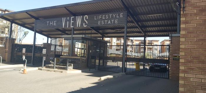 For Sale: Secure Boksburg West Apartment with Pool, Gym, and Private Balcony!