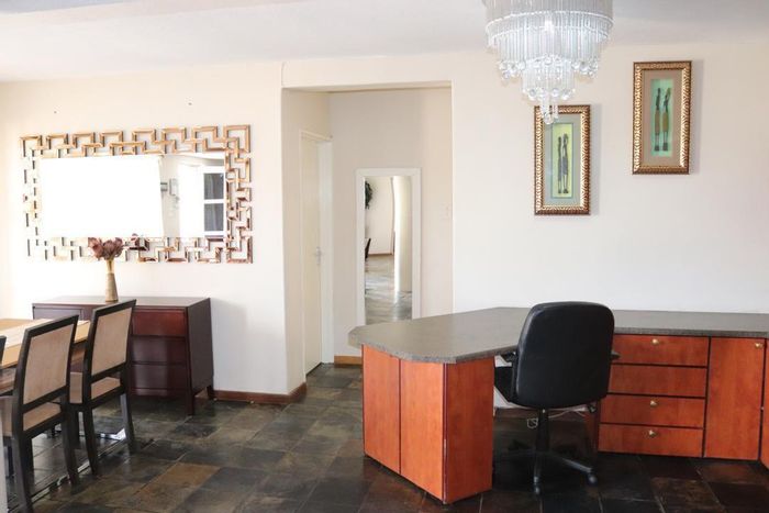 Property #2432817, House Rental Monthly in Eros Park