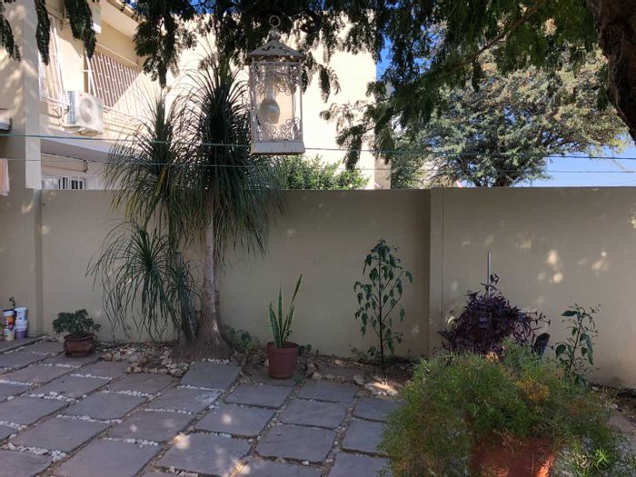 For Sale: Eros Townhouse with garden, garage, and spacious bedrooms.