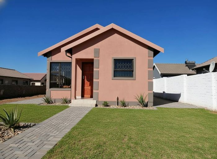 Affordable 2-bedroom house for sale in Windmill Park with convenient amenities.