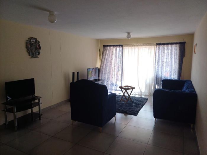 Property #2257898, Apartment For Sale in Sunnyside