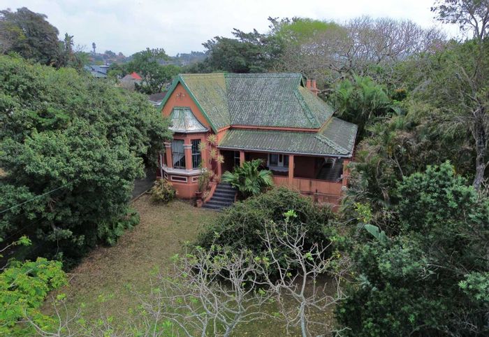 Hillary House For Sale: 4 bedrooms, fireplace, wrap-around veranda, spacious garden.