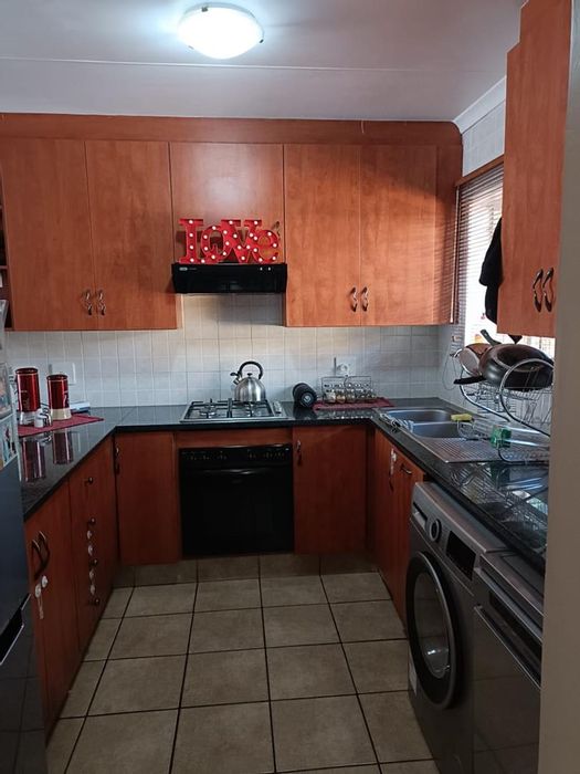 Property #2395234, Townhouse For Sale in Montana