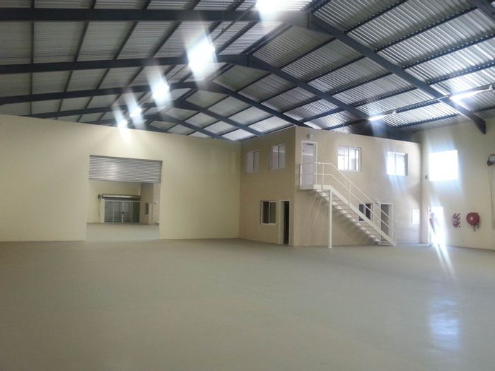 Northern Industrial Industrial To Rent: 500m² warehouse, offices, strong room, secure yard.