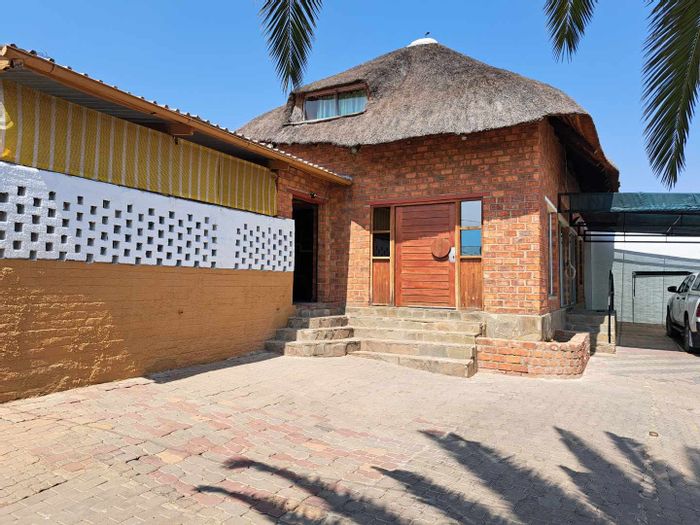 Property #2188241, House rental monthly in Windhoek West