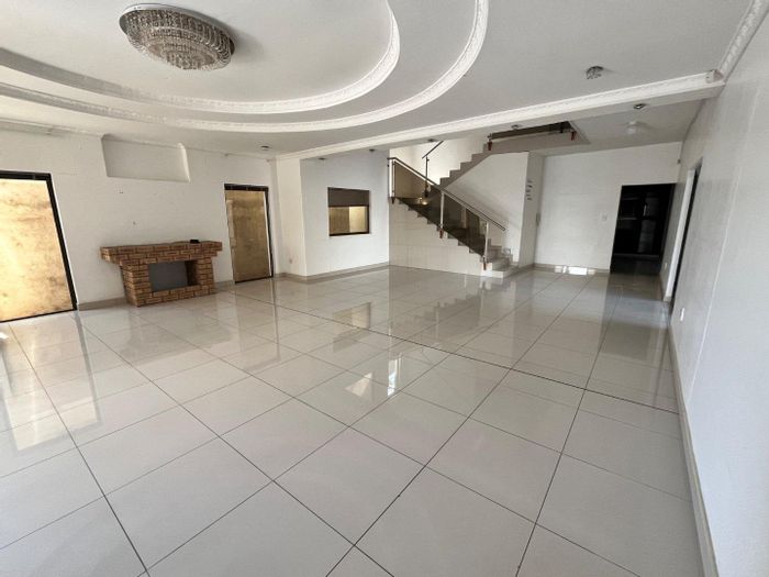 Property #2419979, House For Sale in Cimbebasia