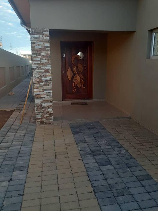 Academia 46 Houses for sale