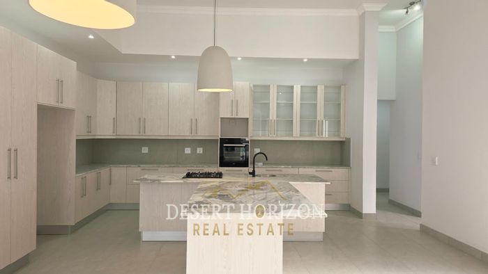 Property #2336853, House For Sale in Waterfront