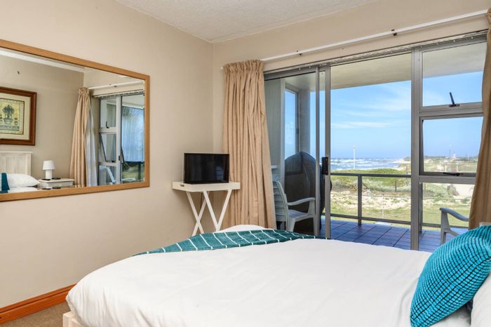 Property #2336584, Apartment For Sale in Summerstrand