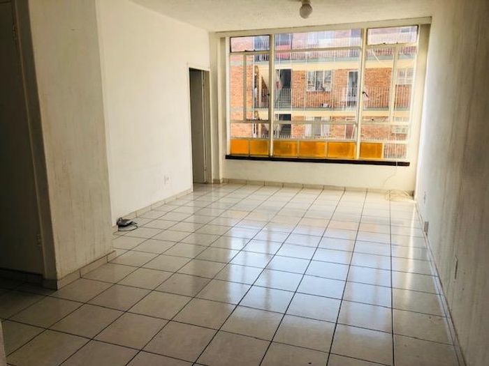 Sunnyside Apartment For Sale: Prime Location Near UNISA with Great Investment Potential!