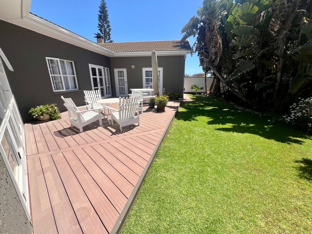 Patio with garden