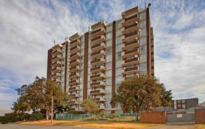 Property #2108948, Apartment rental monthly in Horison