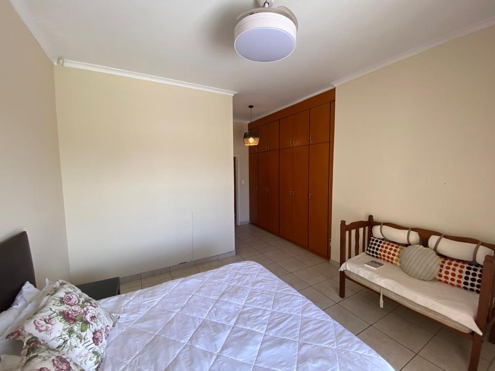 Main en-suite bedroom