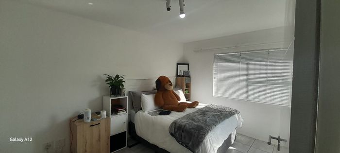 For Sale: Cluster in Randpark Ridge with 2 beds, open-plan living, private yard.
