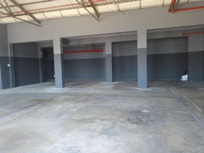 Property #2247260, Industrial rental monthly in Holland Park