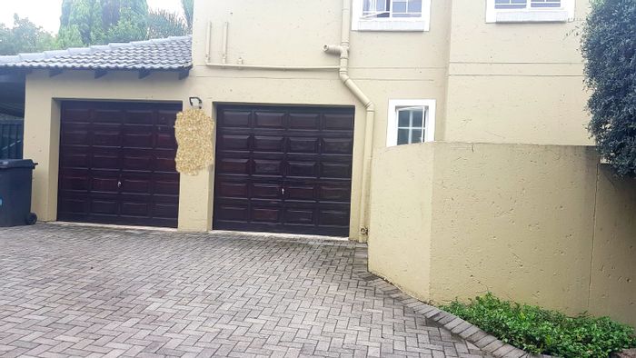Property #2105533, Townhouse for sale in Olivedale
