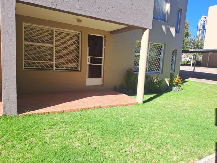 Property #2238401, Apartment rental monthly in Sandown