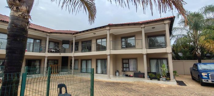 Property #2230076, Townhouse rental monthly in Northmead