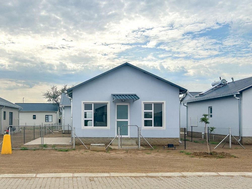 Freestanding townhouse with provision for future expansion.