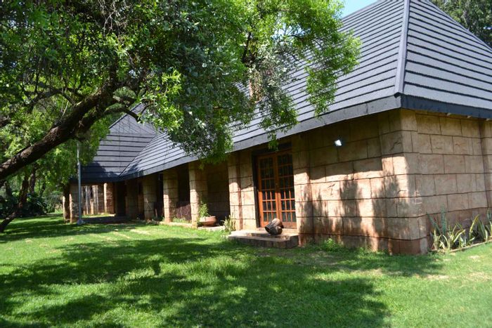 Property #1962938, Farm for sale in Schietfontein