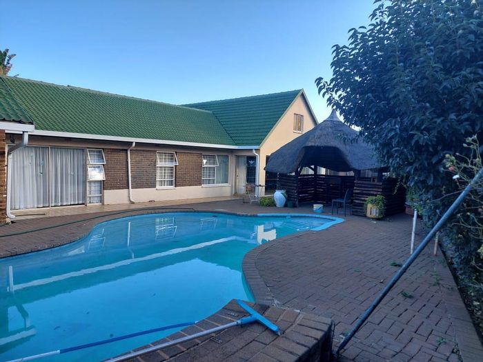 Property #2190991, Garden Cottage rental monthly in Simmerfield