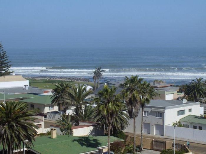 Property #2267602, Penthouse for sale in Swakopmund Central